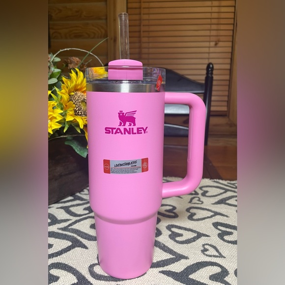 PEONY STANLEY Tumbler - China 2024 Valentine’s Release - Picture 2 of 14